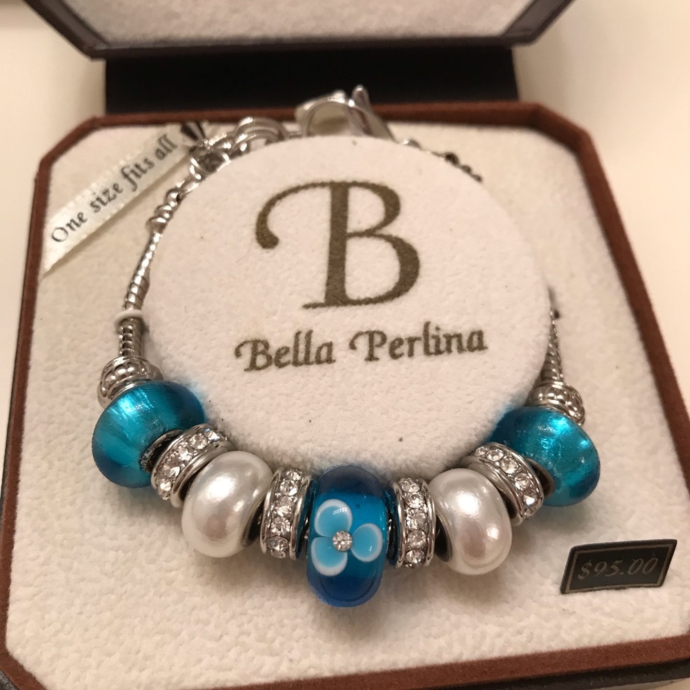 Bella Perlina charm bracelet